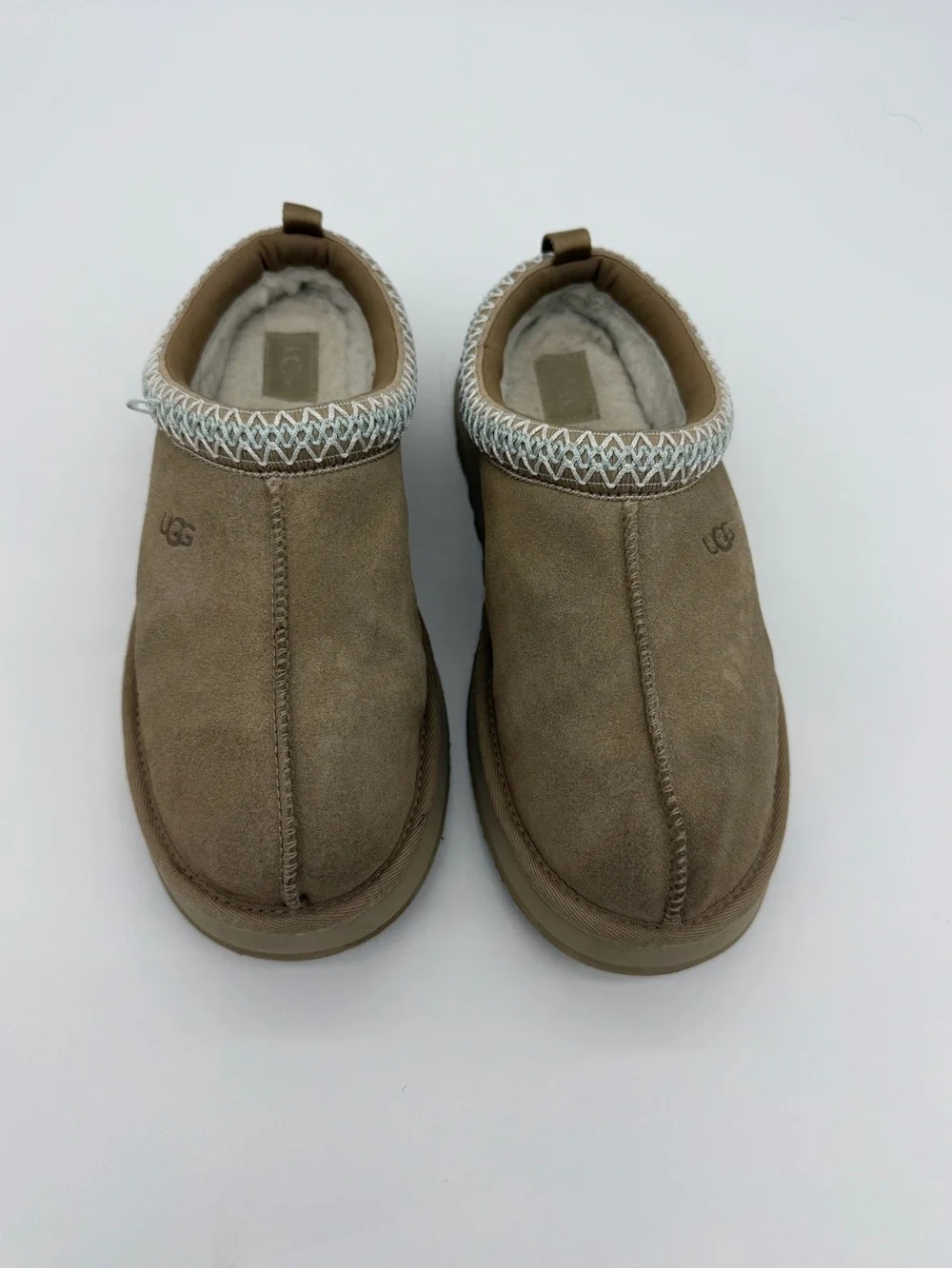 UGG Tasman Slipper Mustard Seed Suede Youth 6 Fits Women 7.5 - 8 Platform 114377